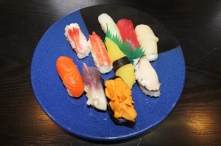 特選・・・3,000円(税込価格3,300円)