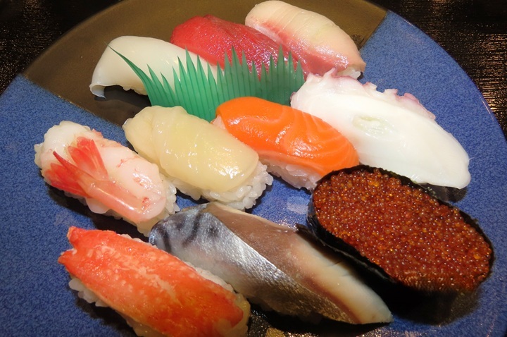 上生・・・2,000円(税込価格2,200円)