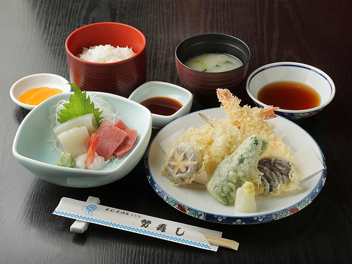 上天ぷら定食(刺身付)・・・2,500円(税込価格2,750円)